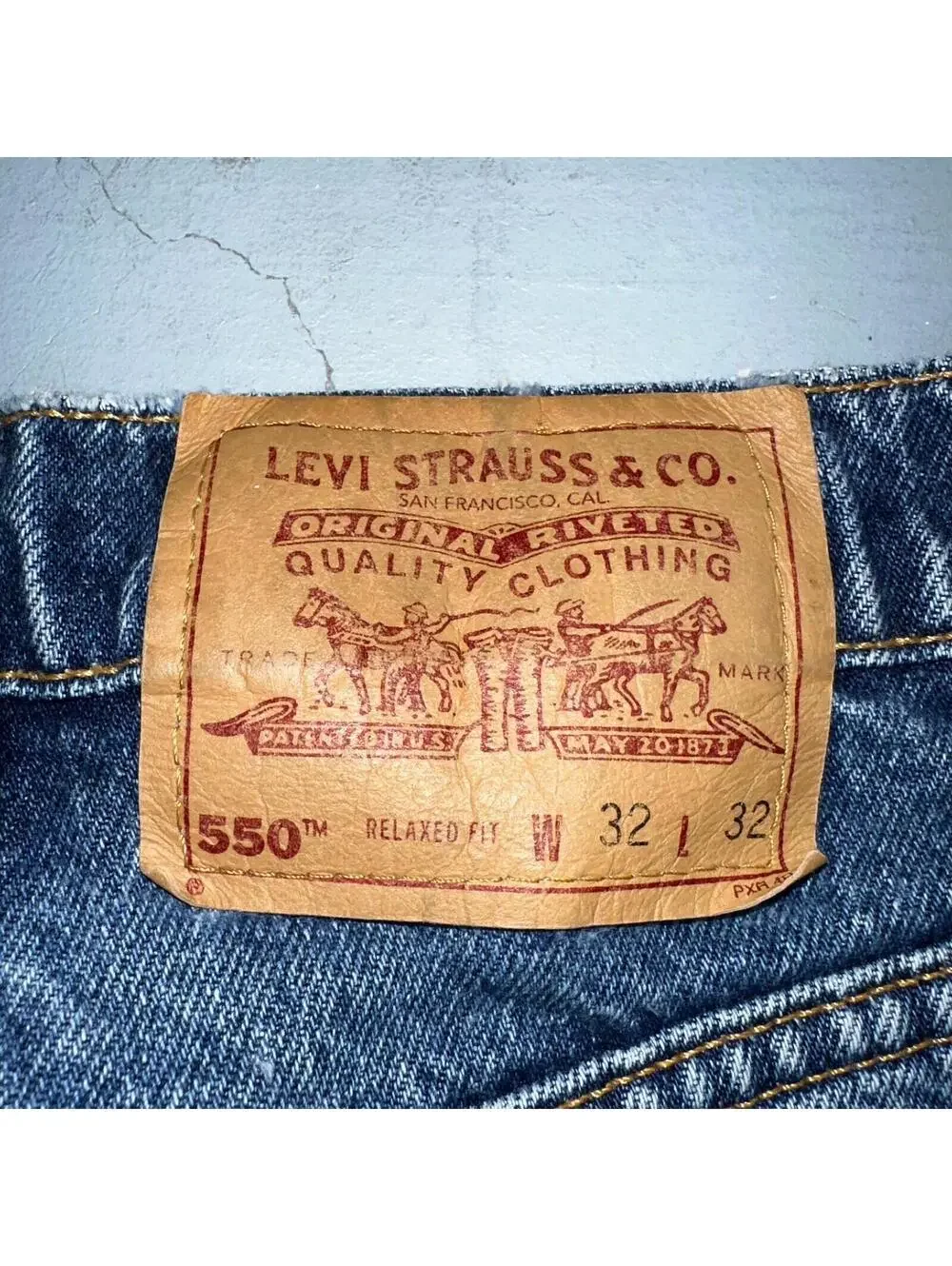 Levis 550 Vintage 90s USA Red Tab Relaxed USA Blue Med Wash Jeans 32x32 Ac 31x30